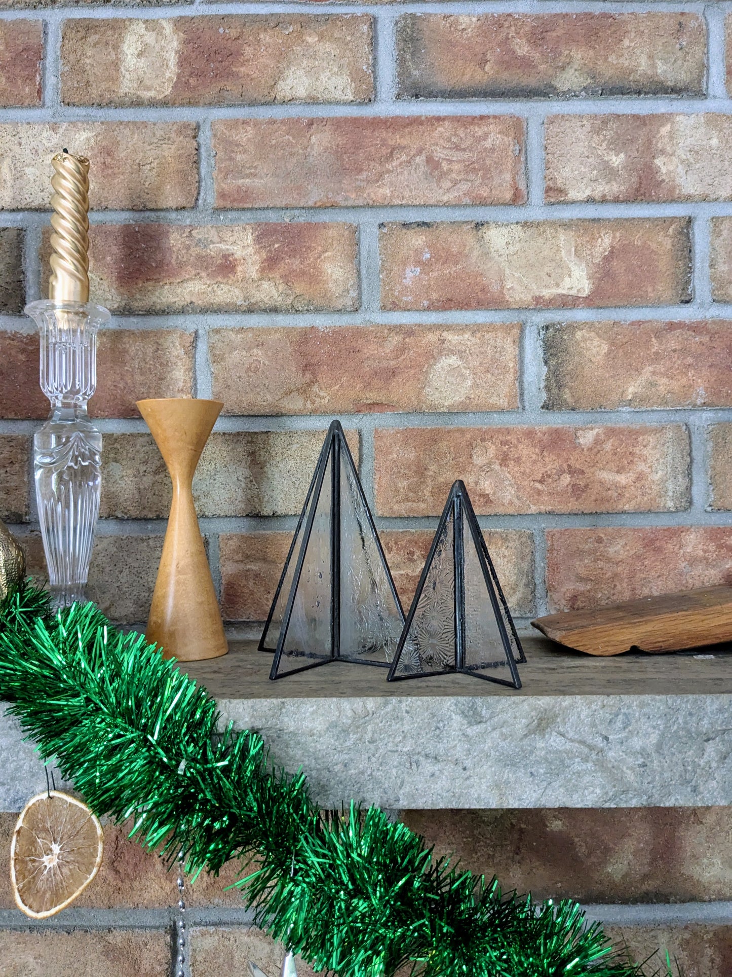 The Evergreen, Medium 1