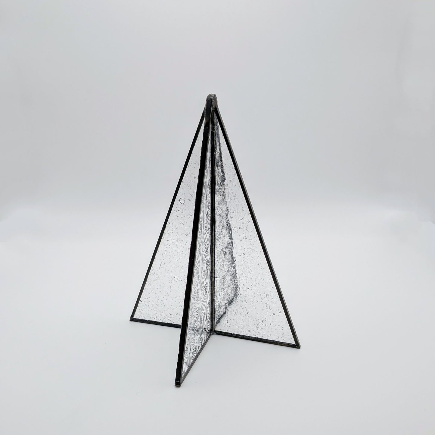 The Evergreen, Medium 1